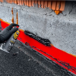 K2 SILGUM Guma w sprayu Czarna